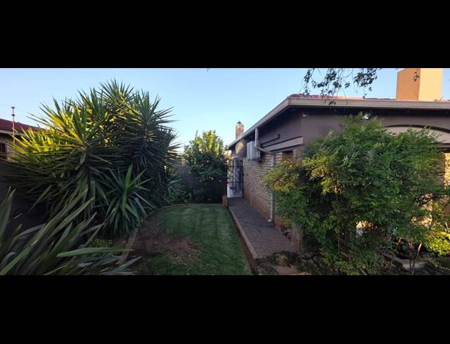 4 BEDROOM HOUSE FOR SALE IN VANDERBIJLPARK SE 4